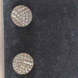 Earings